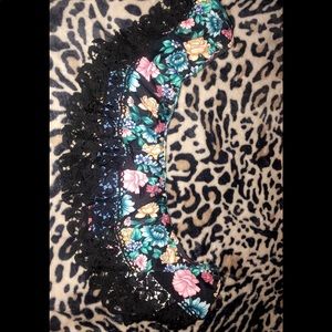 Floral ruffle bikini top